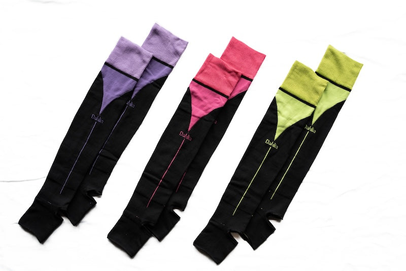 新体操 レッグウォーマー｜ライン入りデザイン