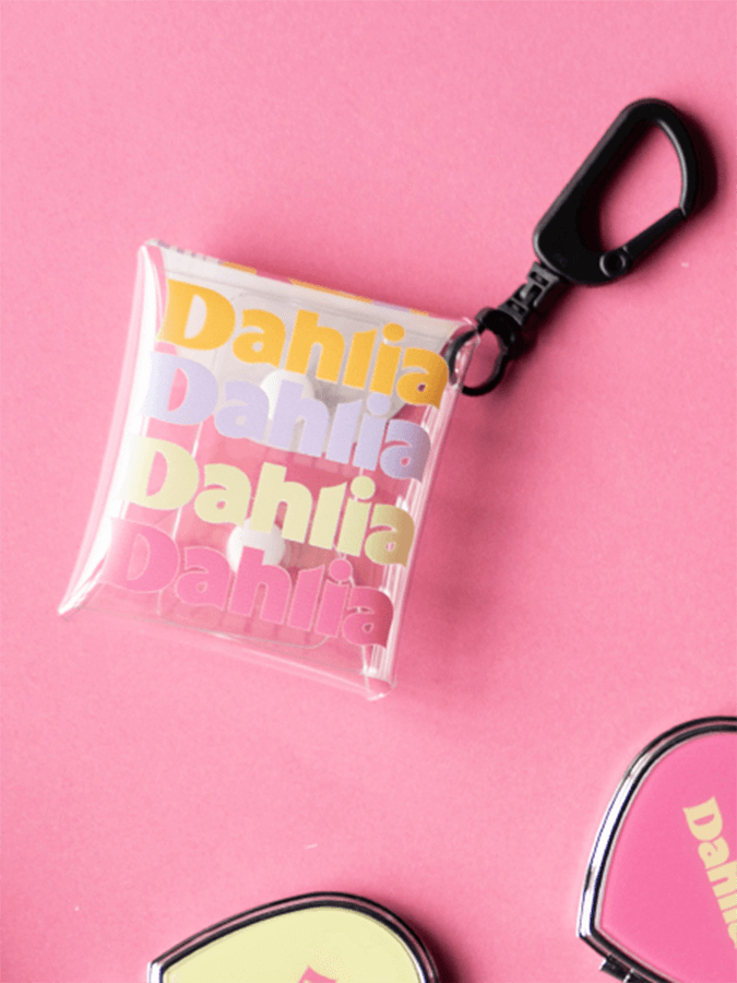 Dahlia カラビナ付きクリアポーチ｜手のひらサイズのかわいい相棒